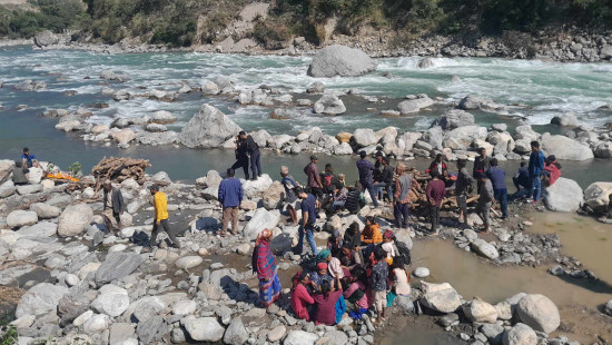 नलगाड गाउँका १३ जनाको सामूहिक दाहसंस्कार