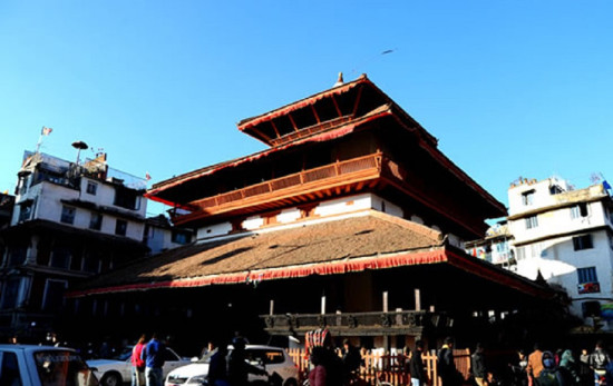 निर्माण सम्पन्‍न भइसक्दा पनि खुलेन काष्ठमाण्डप