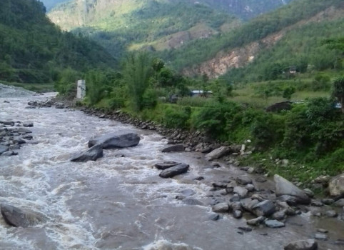 टौवास खोलाले बगाउँदा एकको मृत्यु