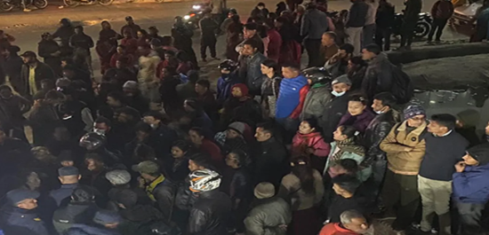 सुन्धारामा फुटपाथ व्यापारी र महानगर प्रहरीबीच झडप