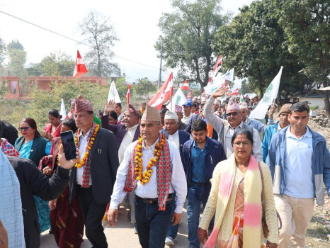 डडेलधुरा विकासको ‘ब्लुप्रिन्ट’सहित घरदैलोमा नैनसिंह : यस्तो छ ५ वर्षे खाका