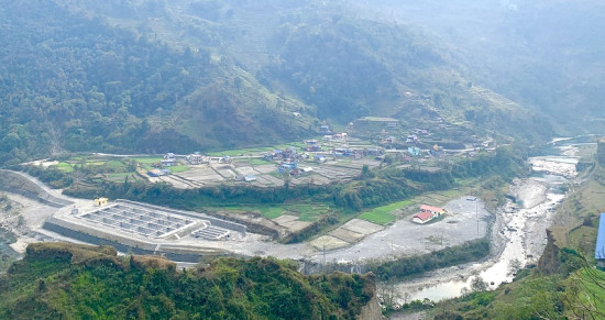 मर्दीखोलाको मुहानबाट पुग्दैछ पोखरेलीको घर-घरमा खानेपानी