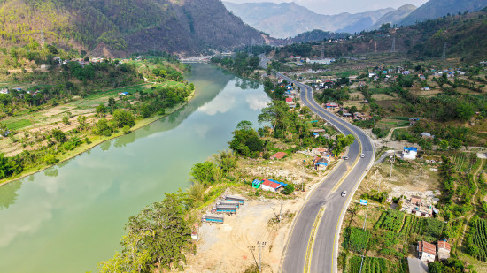 बिजुली र सडकको विकास