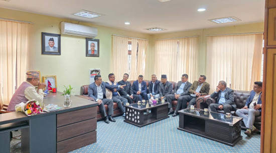 नाडाका नवनिर्वाचित अध्यक्षले भेटे बागमतीका मुख्यमन्त्री, उपत्यकाको ट्राफिक व्यवस्थापनबारे छलफल