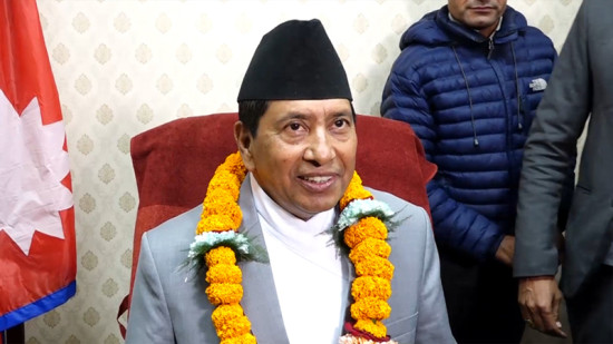 मजस्तै संन्यासी मान्छे राजनीतिमा आउनुपर्छ: नारायणकाजी
