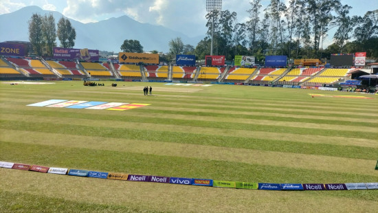 बलिङमा नेपाली र ब्याटिङमा विदेशी खेलाडी चम्किए