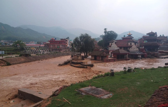 पनौतीमा भीषण वर्षापछि बाढी, एकजना बेपत्ता