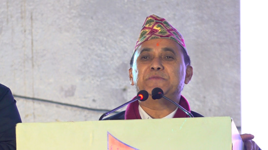 निष्कासनमा परेका महामन्त्री शर्मा भन्छन् – महामन्त्रीको पद बिहानै त्यागिसके