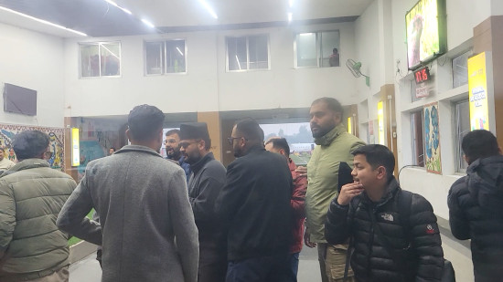 बालेनलाई जनकपुरमा समर्थकको भव्य स्वागत, विमानस्थलको ढोका फुट्यो