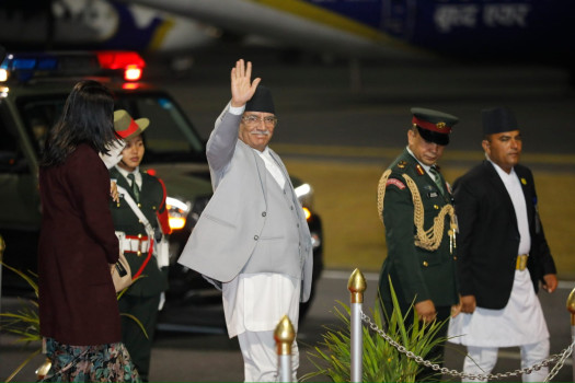 नाम शिखर सम्मेलनमा भाग लिन प्रधानमन्त्री दाहाल युगान्डा प्रस्थान
