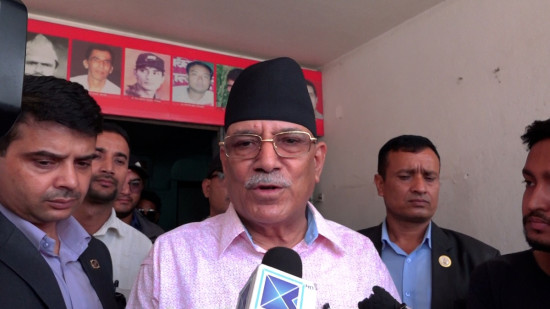 उपसभामुखलाई हटाउन खोजेर कांग्रेस-एमाले अर्को गल्ती गर्दैछन् : प्रचण्ड