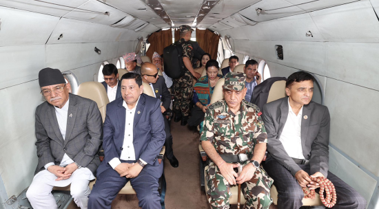 पाँचथर पुग्न सकेन प्रधानमन्त्री सवार हेलिकोप्टर, विराटनगरमा आकस्मिक अवतरण