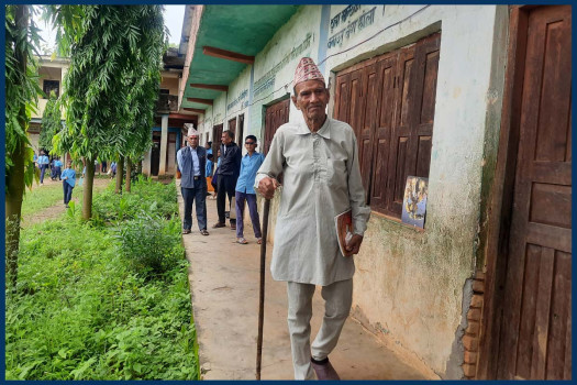 पनातिसँग १ कक्षामा पढिरहेका प्रेमबहादुर