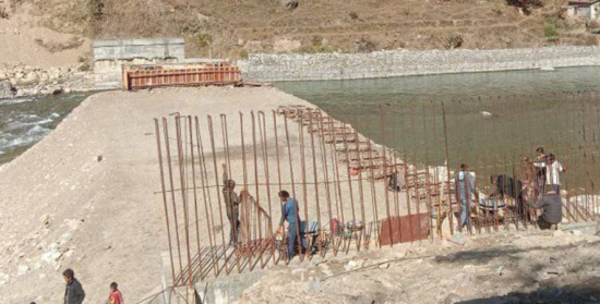 दुई जिल्ला जोड्ने पुल निर्माण अलपत्र