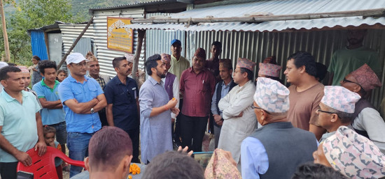 भूकम्पको भोलिपल्ट बझाङ पुगे रवि