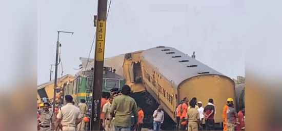 रेल दुर्घटनामा १३ को मृत्यु, ५० जना घाइते