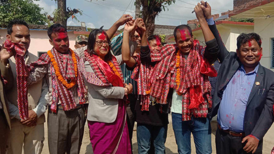 टीकापुर हत्याकाण्डमा माफी पाएका कैदीलाई स्वागत गर्न मन्त्री र सांसद नै पुगेपछि...