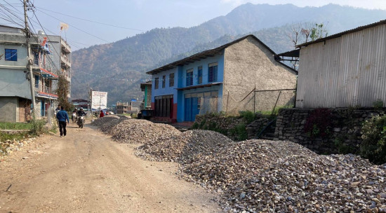 सडकले फेरिएका बागलुङका बस्ती