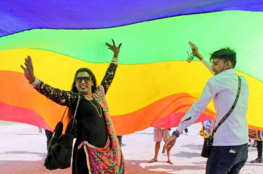 समलिंगी विवाहलाई मान्यता नदिने भारतीय सर्वोच्च अदालतको फैसला