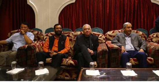 सानेपा बैठकलाई एकमतको सन्देश दिन बीपीपुत्र शशांकको चियापान