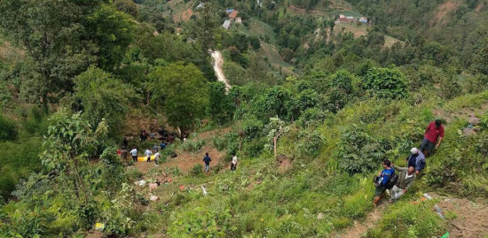 काभ्रेमा बस दुर्घटना हुँदा सात जनाको मृत्यु