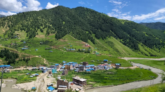 सिञ्जामा घरको बीमा गरिँदै