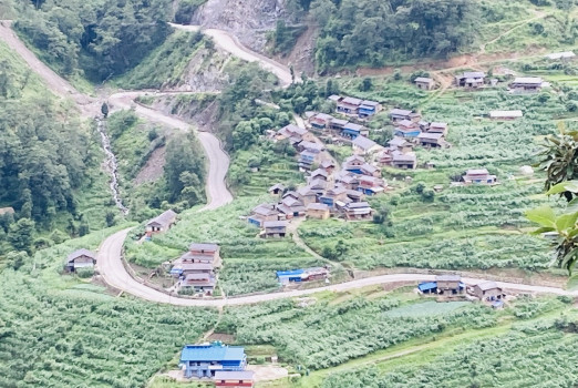सडकले सुगम बन्दै दुर्गम ताराखोला