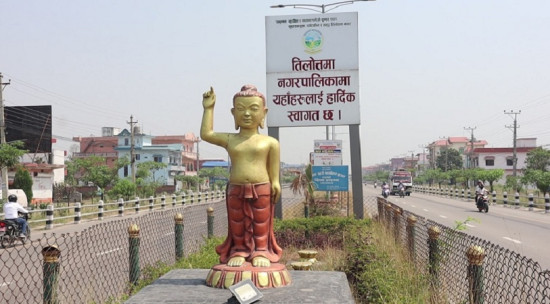 मेयर-उपमेयर नै सरसफाइ गर्दै हिँड्छन् तिलोत्तमामा