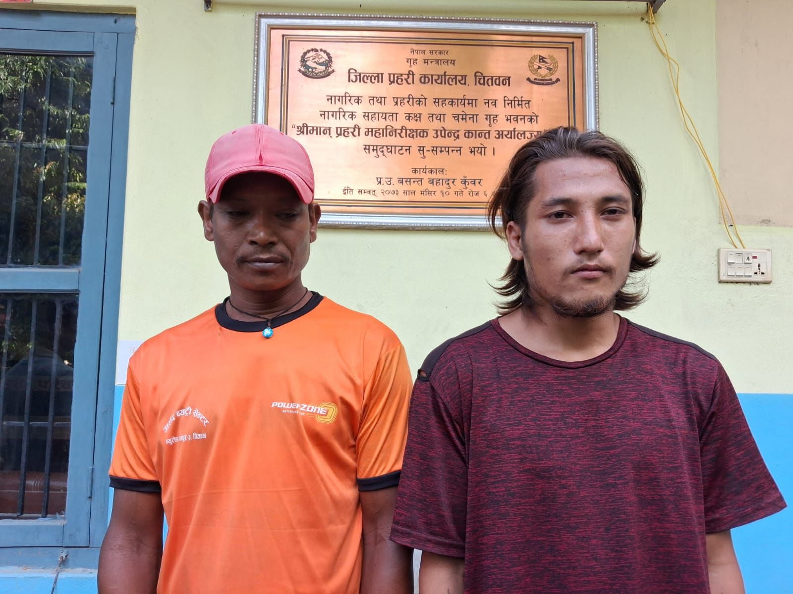 मृतकको कानबाट मुन्द्रा चोरी गर्ने दुईजना पक्राउ
