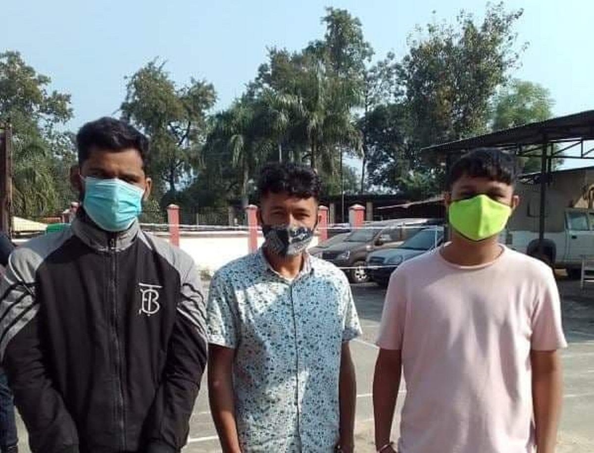 कैलालीबाट करिब नौ लाख रुपैयाँ र गहनासहित तीनजना पक्राउ