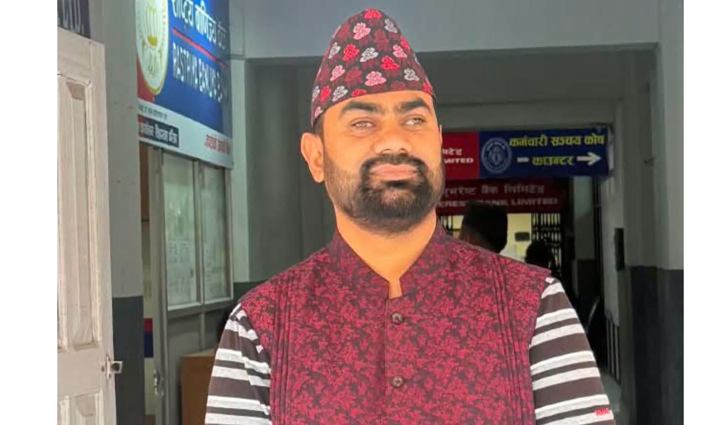 एमाले नेता अबुलद्वारा बाढीपीडितलाई आठ लाख सहयोग