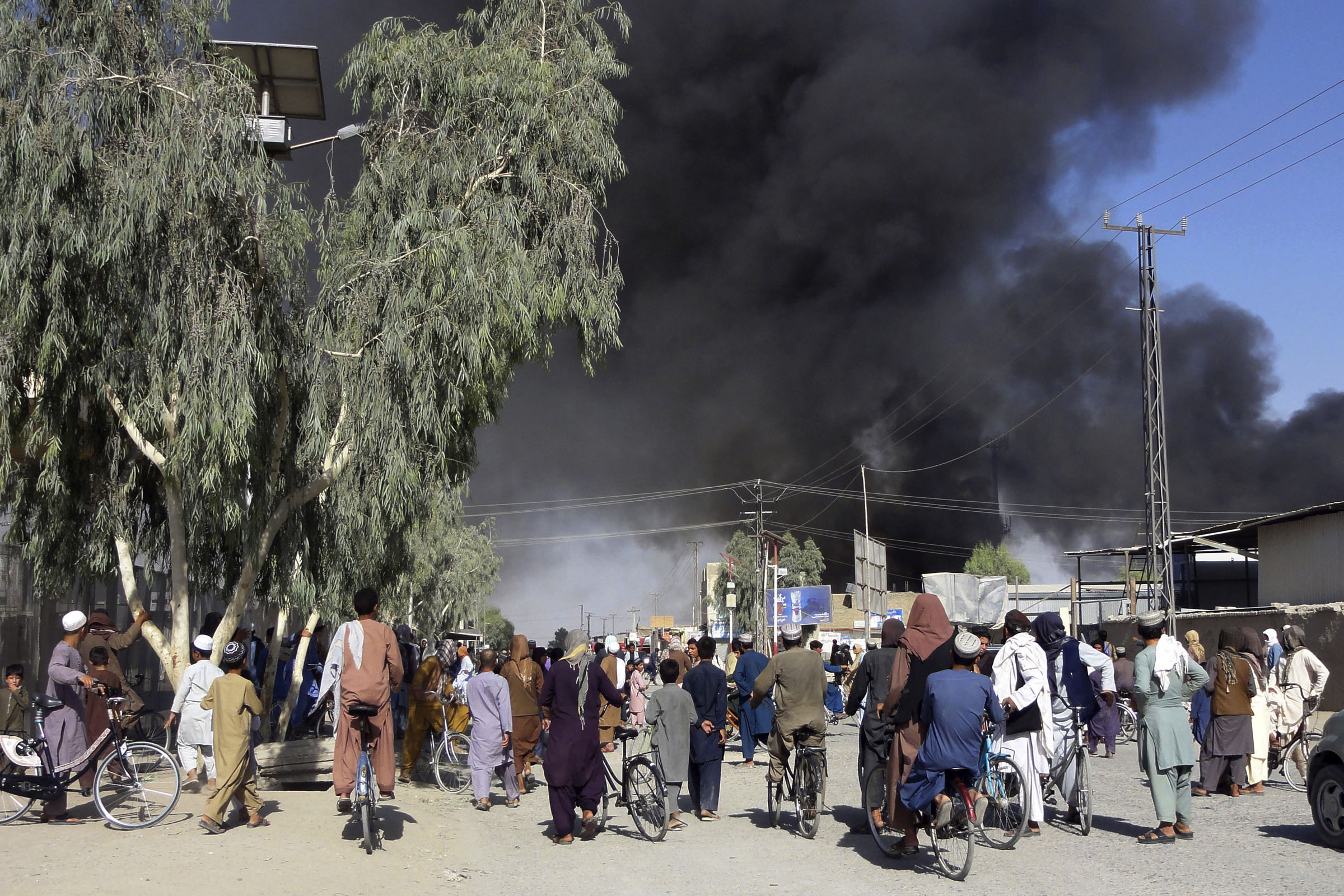 तालिबानी लडाकु काबुल नजिकै पुग्दा आफ्ना नागरिकको उद्धार गर्न उत्रियो अमेरिकी सेना