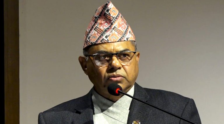 पर्वतारोहण सङ्घलाई एकाधिकार दिन मिल्दैनः मन्त्री सिन्हा