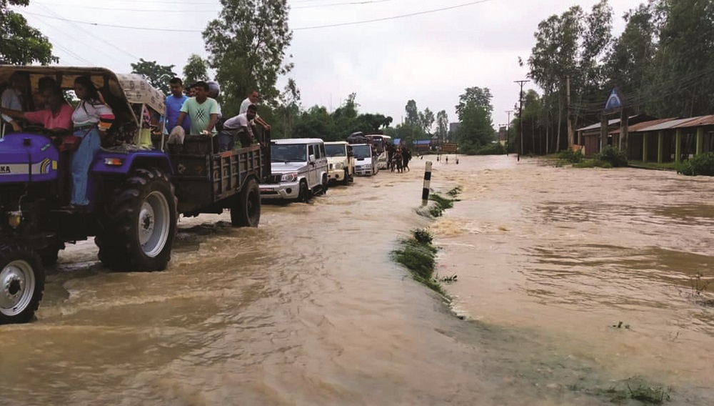 सडकमै बाढी पसेपछि ...