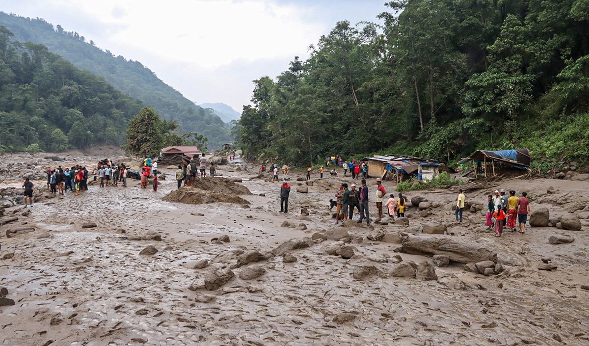 बाढीपहिरोमा परेर हालसम्म १३ को मृत्यु, २६ बेपत्ता