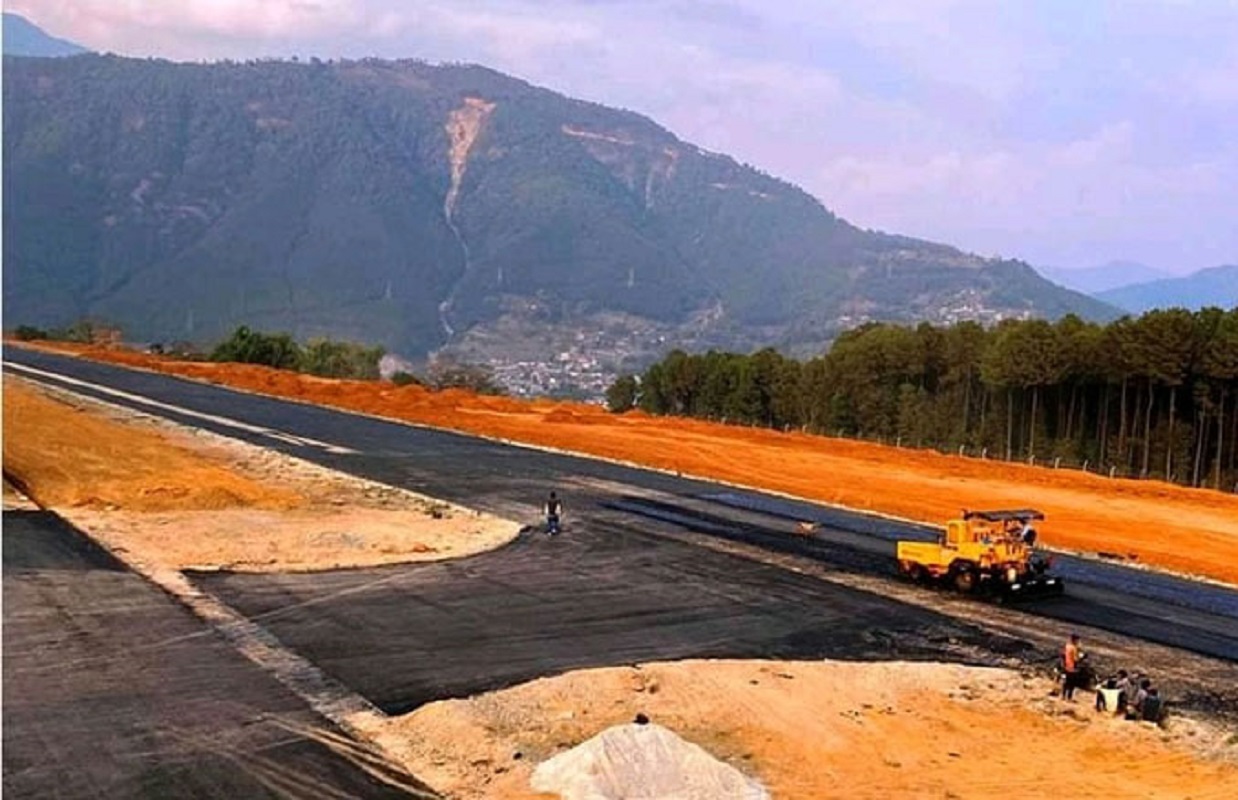 बलेवा विमानस्थल राजनीति गर्ने थलो बन्दै