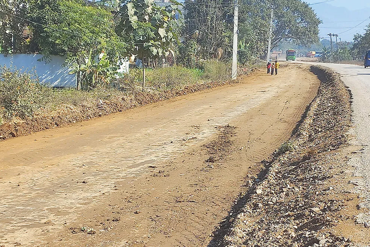आयोजनाले निरन्तरता नपाउँदा काम अलपत्र