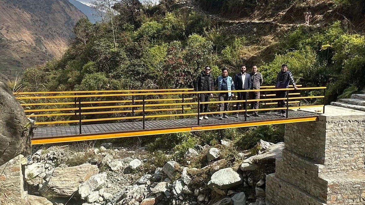पुल निर्माण भएपछि पदमार्गमा आउने पर्यटकलाई सहज