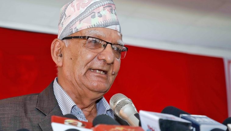 रवि लामिछानेलाई लक्षित गर्दै चित्रबहादुर केसीले भने- खास्टो ओढेको बिरालो छिट्टै म्याउँ गर्‍यो