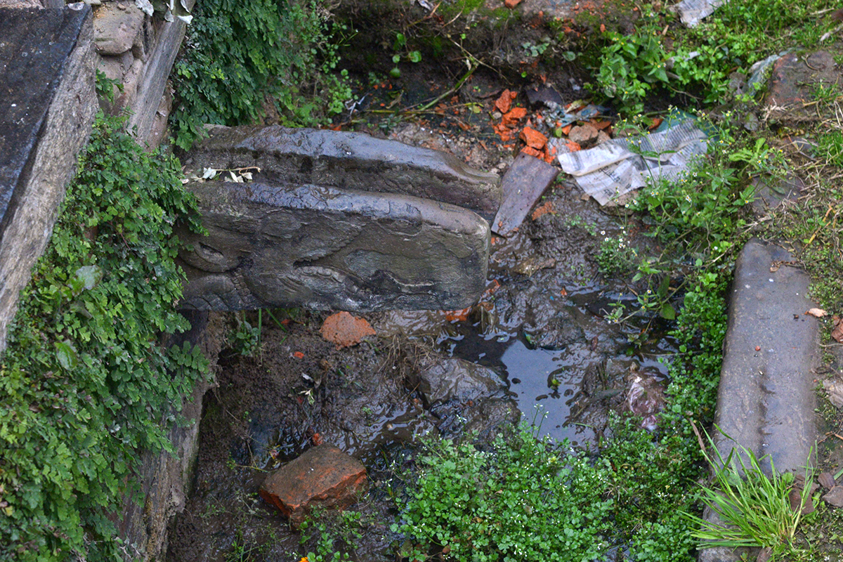 पाटनका ढुंगेधाराको बेहाल (फोटो फिचर)