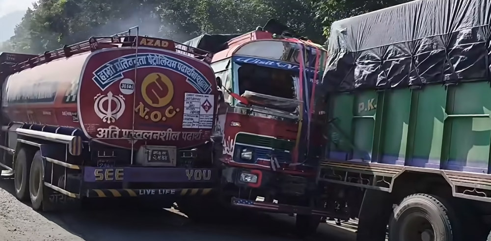 धादिङमा ६ वटा सवारीसाधन एकआपसमा ठोक्किए