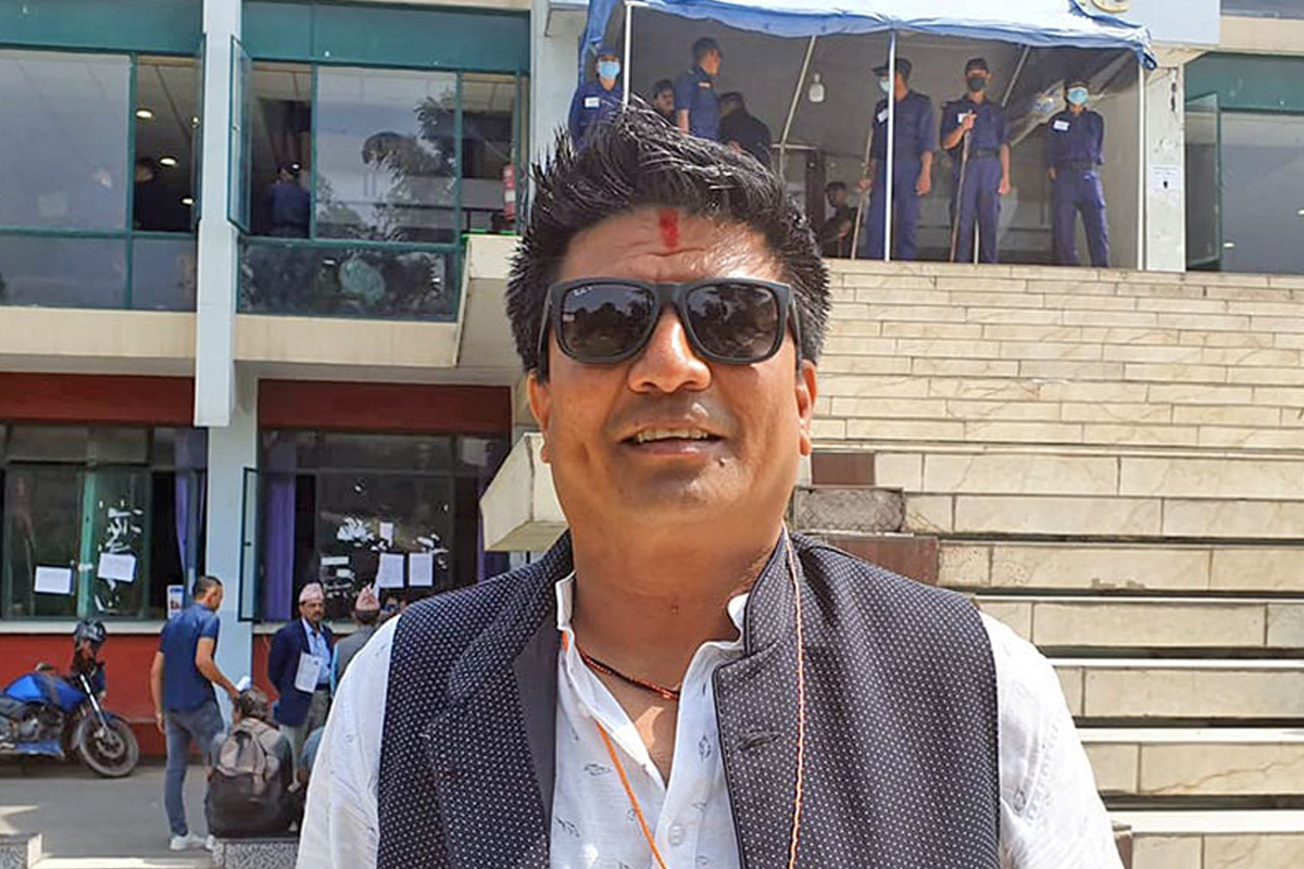 एमालेबाट निर्वाचित काठमाडौं- ४ का वडाध्यक्षविरुद्ध पक्राउ पुर्जी