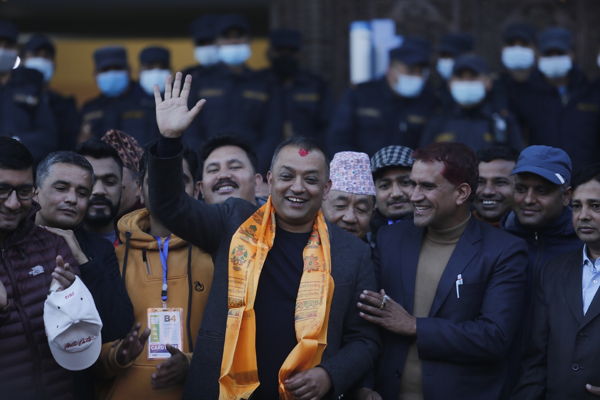 अब कांग्रेस संस्थापकहरूले सोचेजस्तै पार्टी बनाउने हो : गगन थापा