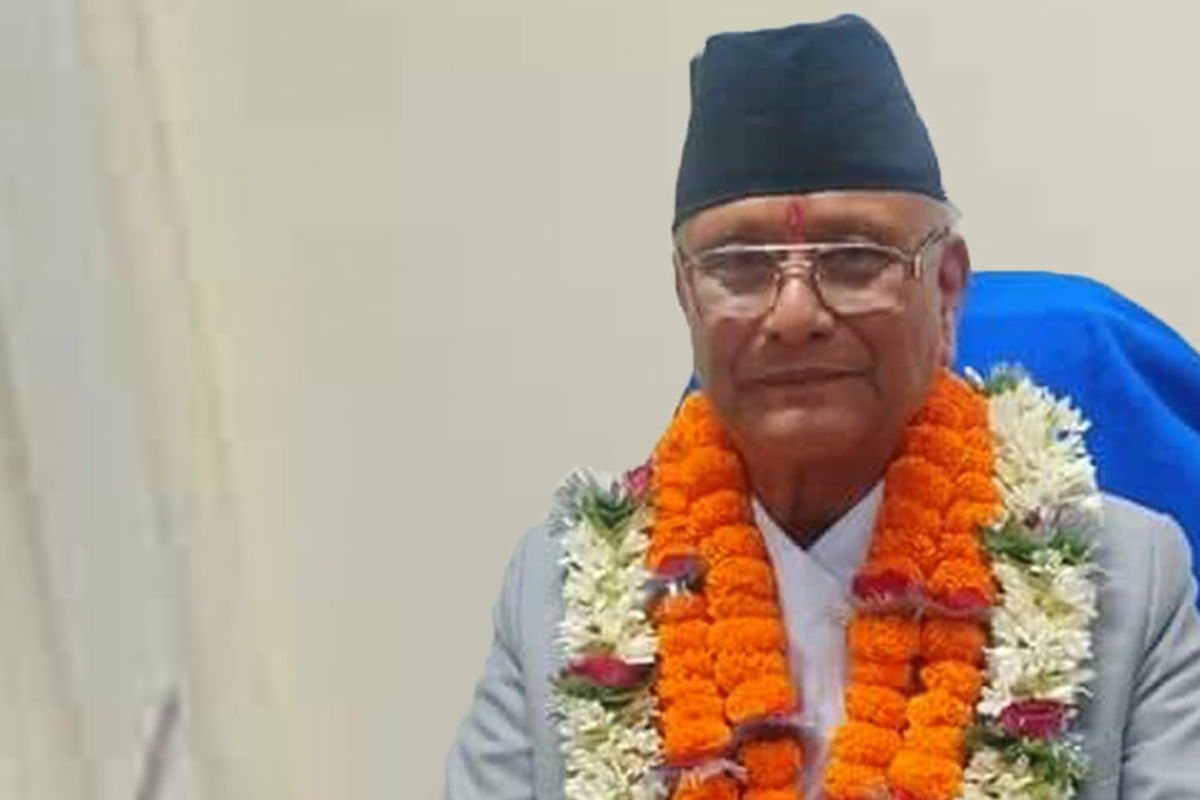 ब्रिफिङसमेत सुन्न नपाएका हमालका तीन दिन : एउटा निर्णयमा हस्ताक्षर र एउटा बैठकमा सहभागी