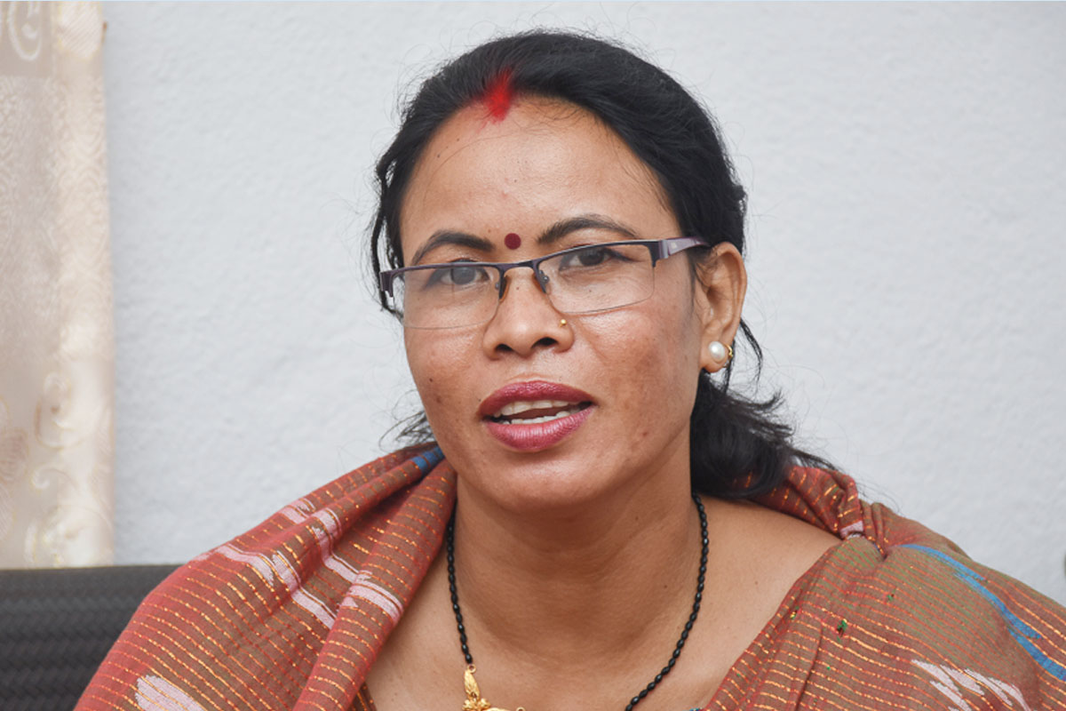 एमाले छोडेर स्वतन्त्र उम्मेदवारी दिँदै गंगा चौधरी
