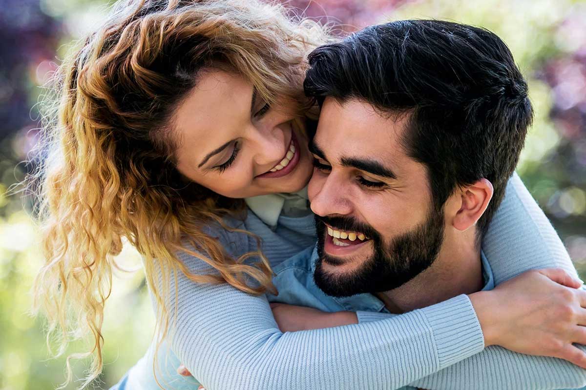 गर्लफ्रेन्डलाई खुशी राख्‍न के गर्ने?