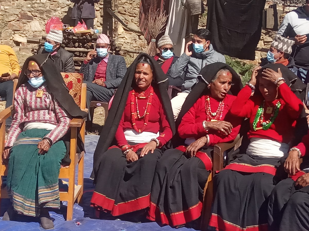 लाम्रा संवाद : गाउँ-गाउँका कुडाको बहस जारी