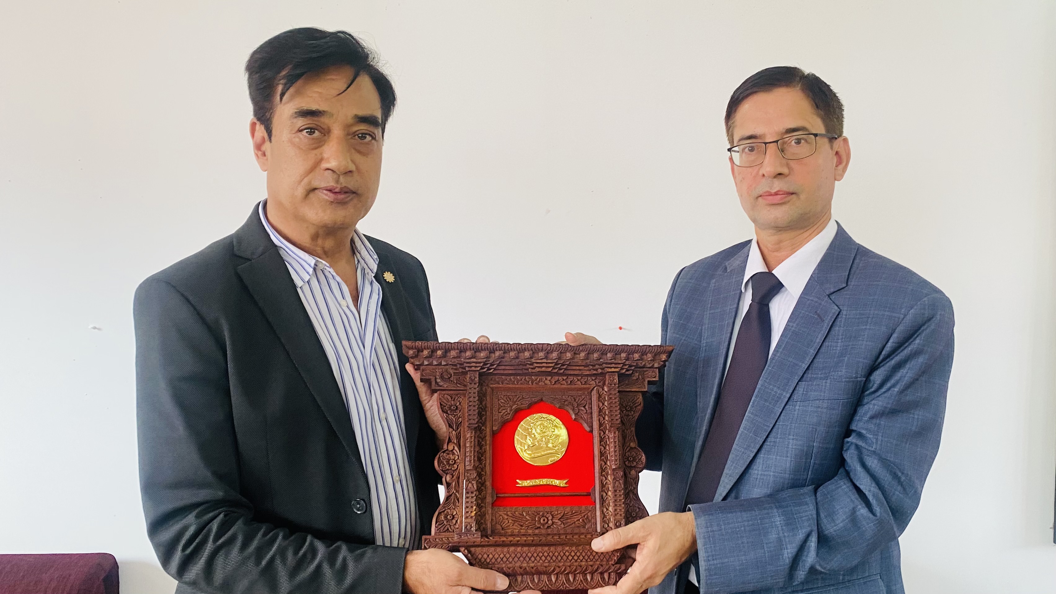 ओमनबाट लगानी र पर्यटक भित्र्याउन राजदूतलाई चेम्बरको आग्रह