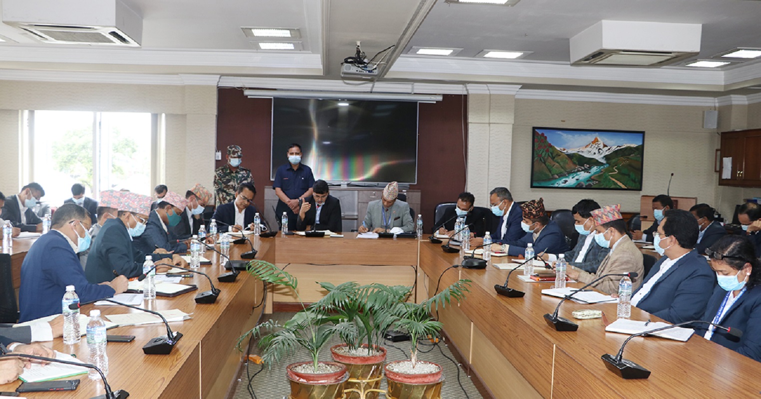 बजेट परिमार्जन गर्दै सरकार, डीपीआर र स्रोत सुनिश्चित नभएका कार्यक्रम हटाउने तयारी