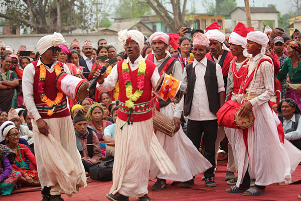 सांस्कृतिक कार्यक्रममा झाँकी